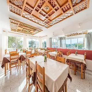 Hotel Playa Ferrera 3*